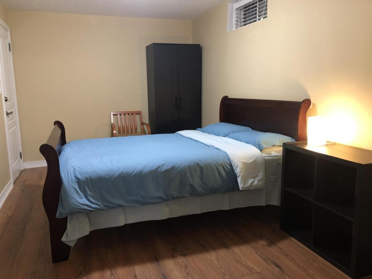 Spacious 2 Bedroom Guest Suite Toronto Exterior foto